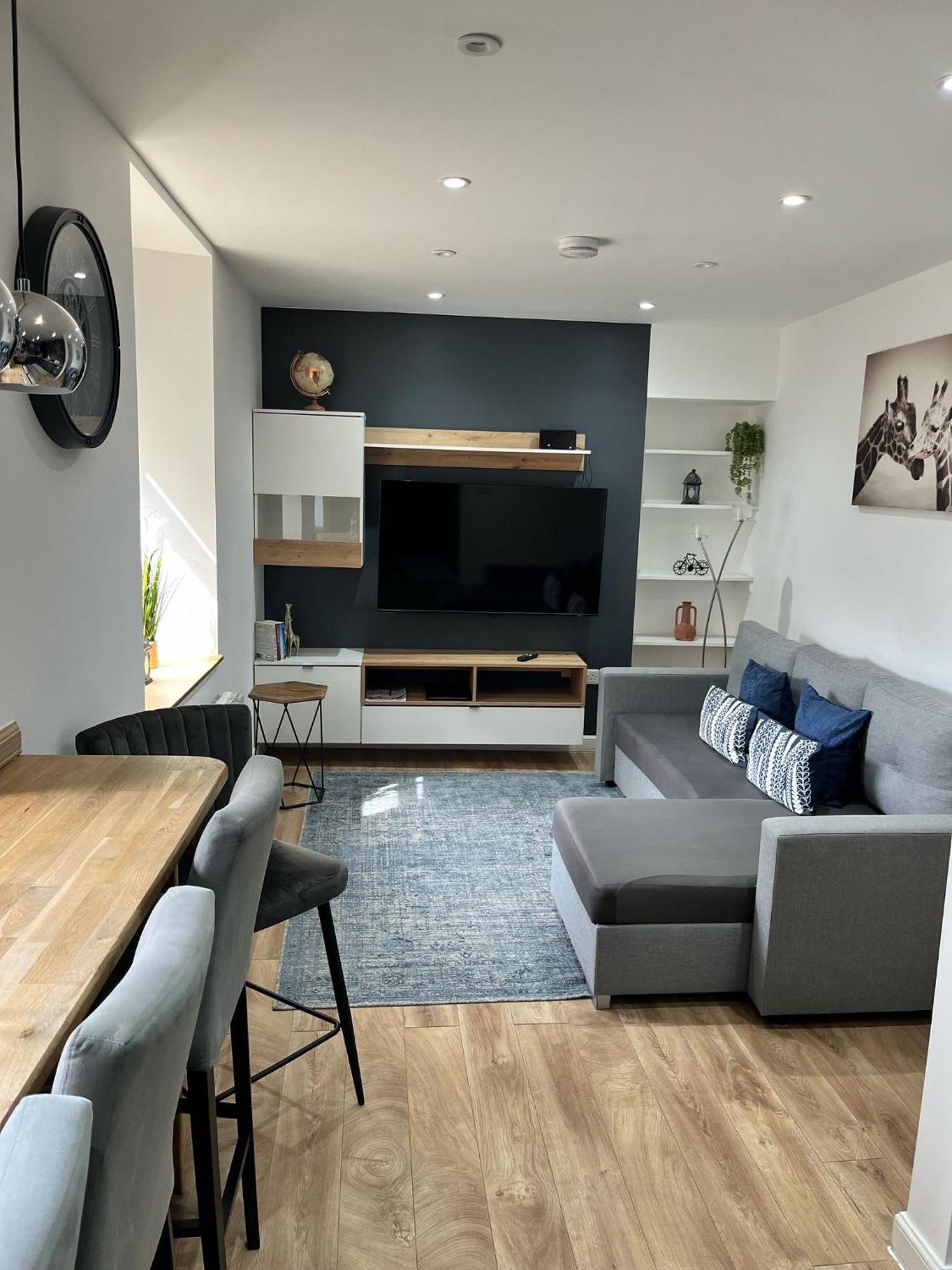 51 Innes Street Apartment إينفيرنيس المظهر الخارجي الصورة